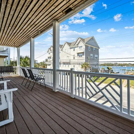 Sandy Paws Pf With Icww And Sea Views And A Pool
